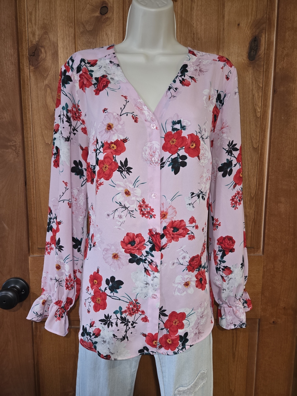 Tahari Pink‎ Floral V-Neck Button Blouse